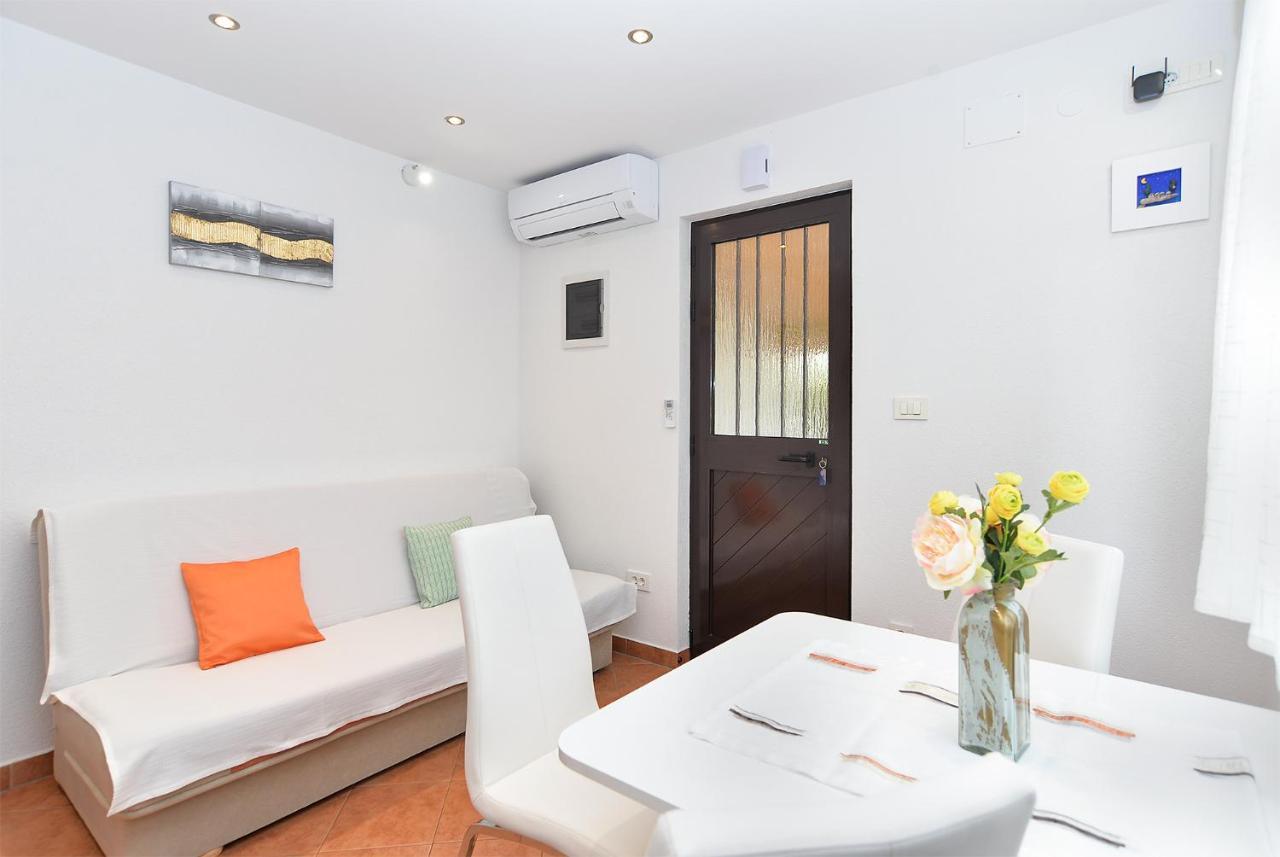 Apartment Snjezana 1064 Rovinj Luaran gambar