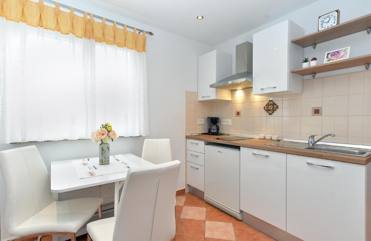 Apartment Snjezana 1064 Rovinj Luaran gambar