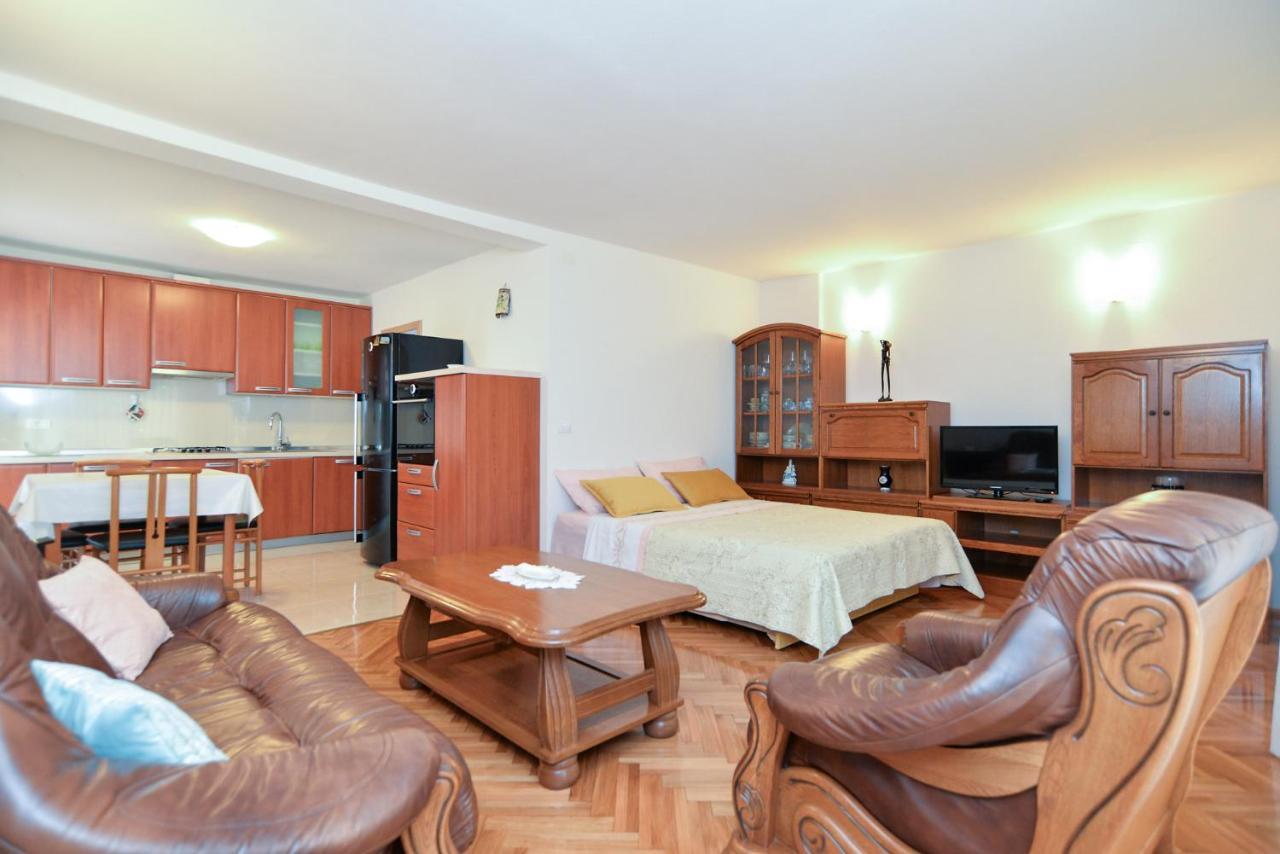 Apartment Snjezana 1064 Rovinj Luaran gambar